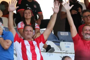 ΔΙΠΛΟ με Ισπανική... ζωγραφιά! (Φώτος)