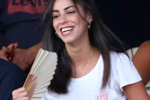 ΔΙΠΛΟ με Ισπανική... ζωγραφιά! (Φώτος)