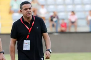 ΔΙΠΛΟ με Ισπανική... ζωγραφιά! (Φώτος)