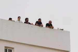ΔΙΠΛΟ με Ισπανική... ζωγραφιά! (Φώτος)