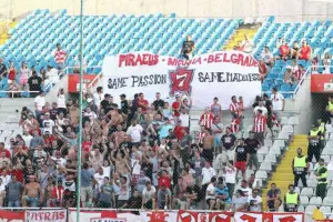 ΟΚΤΩ χρόνια μετά/ Ξανά ΑΣΤΕΡΑΣ - Ξανά ΛΑΡΚΟΥ! (Βίντεο/φώτος)