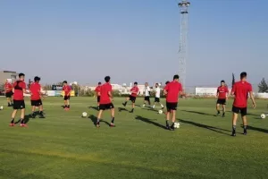 Υπενθυμίζει... για το κεκλεισμένων με Ονήσιλο