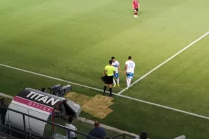 Επιστροφή για Χάμπο 