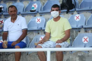 Με το δεξί… των Ηλία και Μιγκελίτο (φώτος) 