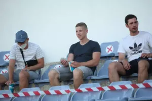 Με το δεξί… των Ηλία και Μιγκελίτο (φώτος) 