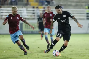 Με το δεξί… των Ηλία και Μιγκελίτο (φώτος) 