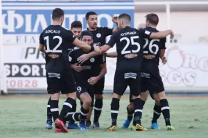 Με το δεξί… των Ηλία και Μιγκελίτο (φώτος) 