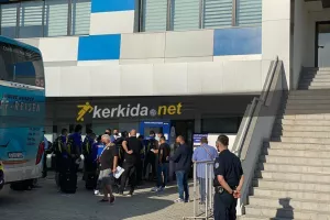 (18:30) Στο γήπεδο το ΑΠΟΕΛ (βίντεο/φώτος)