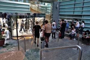 Τραγωδία χωρίς τέλος, πάνω από 100 νεκροί/ΦΩΤΟΡΕΠΟΡΤΑΖ από τη Βηρυτό