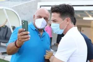 Tους στόχους...