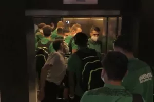 Ομόνοια/Πλάνα από Βαρσοβία