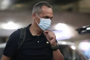 Μασκοφόρος... Δώνης στο Τελ Αβίβ
