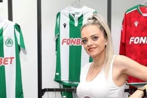 ΦΩΤΟ με Παπασταύρου η Χριστίνα