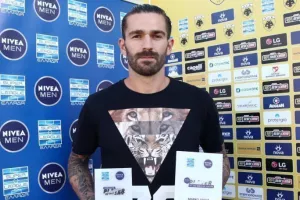 Παρέλαβε το βραβείο του κορυφαίου της σεζόν ο Λιβάια