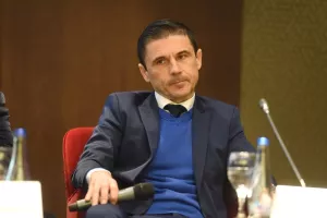 Μένει ΚΥΠΡΟ! 