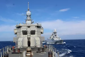 Ελληνικά πολεμικά απέναντι από Oruc Reis - Οι κινήσεις της Αθήνας