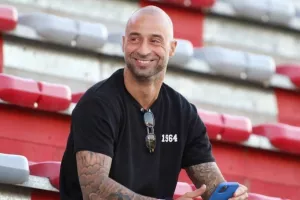ΦΩΤΗΣ, μπροστά με FC Ararat