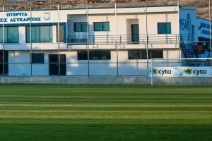 ΚΕΚΛΕΙΣΜΕΝΩΝ το φιλικό του Απόλλωνα