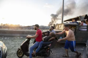 Καταστροφή - Τουλάχιστον 50 νεκροί και χιλιάδες τραυματίες (φώτος)