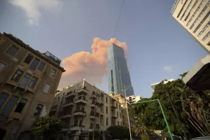 Καταστροφή - Τουλάχιστον 50 νεκροί και χιλιάδες τραυματίες (φώτος)