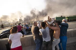 Καταστροφή - Τουλάχιστον 50 νεκροί και χιλιάδες τραυματίες (φώτος)