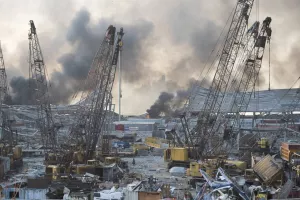Καταστροφή - Τουλάχιστον 50 νεκροί και χιλιάδες τραυματίες (φώτος)