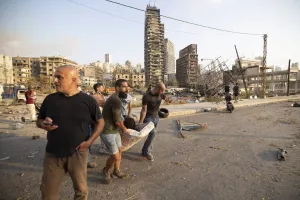 Καταστροφή - Τουλάχιστον 50 νεκροί και χιλιάδες τραυματίες (φώτος)