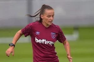 Πήρε πρώην παίκτρια της West Ham