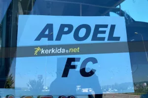 Τα λεωφορεία… περιμένουν ΑΠΟΕΛ/ΦΩΤΟΣ