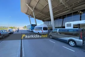 Τα λεωφορεία… περιμένουν ΑΠΟΕΛ/ΦΩΤΟΣ