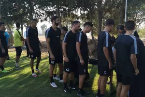 ΦΩΤΟΣ/Αγιασμός πριν την πρεμιέρα