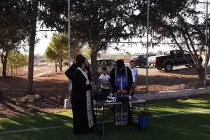 ΦΩΤΟΣ/Αγιασμός πριν την πρεμιέρα