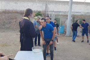 Αγιασμός πριν την πρεμιέρα