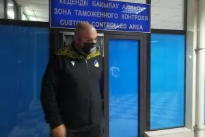 Έφθασε Shymkent το ΑΠΟΕΛ (φώτος/βίντεο)