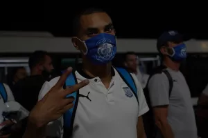Απόλλωνας... στην βάση του (Φώτος)