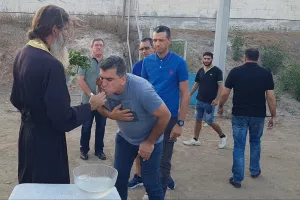 Αγιασμός πριν την πρεμιέρα