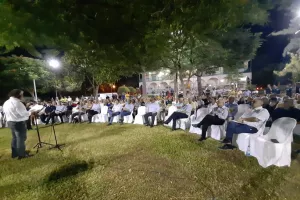 Βραδιά... ΑΕΛ- Έστειλε ενωτικό μήνυμα ο "ΣΟΦΟ"/ΦΩΤΟΣ