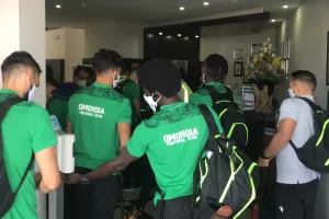 (ΦΩΤΟΣ/ΒΙΝΤΕΟ) Αναχώρησε για Αθήνα η Ομόνοια 