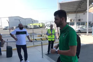 (ΦΩΤΟΣ/ΒΙΝΤΕΟ) Αναχώρησε για Αθήνα η Ομόνοια 