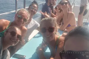 Σε Ακάμα και Blue Lagoon! (Φώτος)