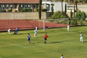 Ανακοίνωση με αιχμές για την διαιτησία 