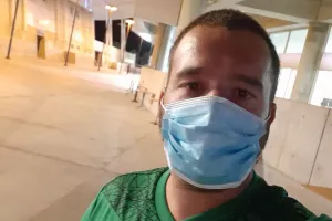 Έτοιμος και το πιστεύει 