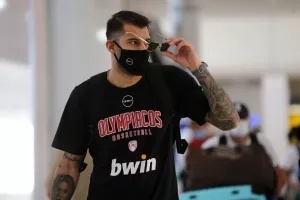 Πέταξε για Ισπανία ο Ολυμπιακός (φώτος)