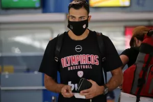 Πέταξε για Ισπανία ο Ολυμπιακός (φώτος)