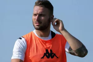 Απρόοπτο με Σένκεφελντ