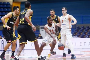 Φοβερός Προμηθέας, προσγείωσε ανώμαλα την ΑΕΚ