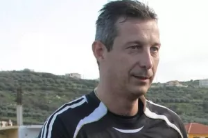 Σοκ: «Έφυγε» στα 49 του ο Νίκος Γιαλαμάς