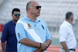 Μπέος: «Μικραίνουν τον Ολυμπιακό οι Μαρινάκης και Καραπαπάς»
