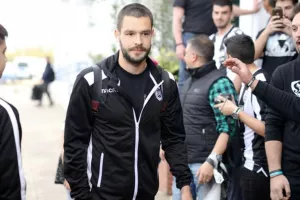 «Οριστική η συμφωνία της ΑΕΚ με Σάκχοφ»