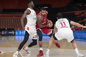 Άλλαξε το... τσιπάκι και νίκησε την Μπάγερν ο Ολυμπιακός